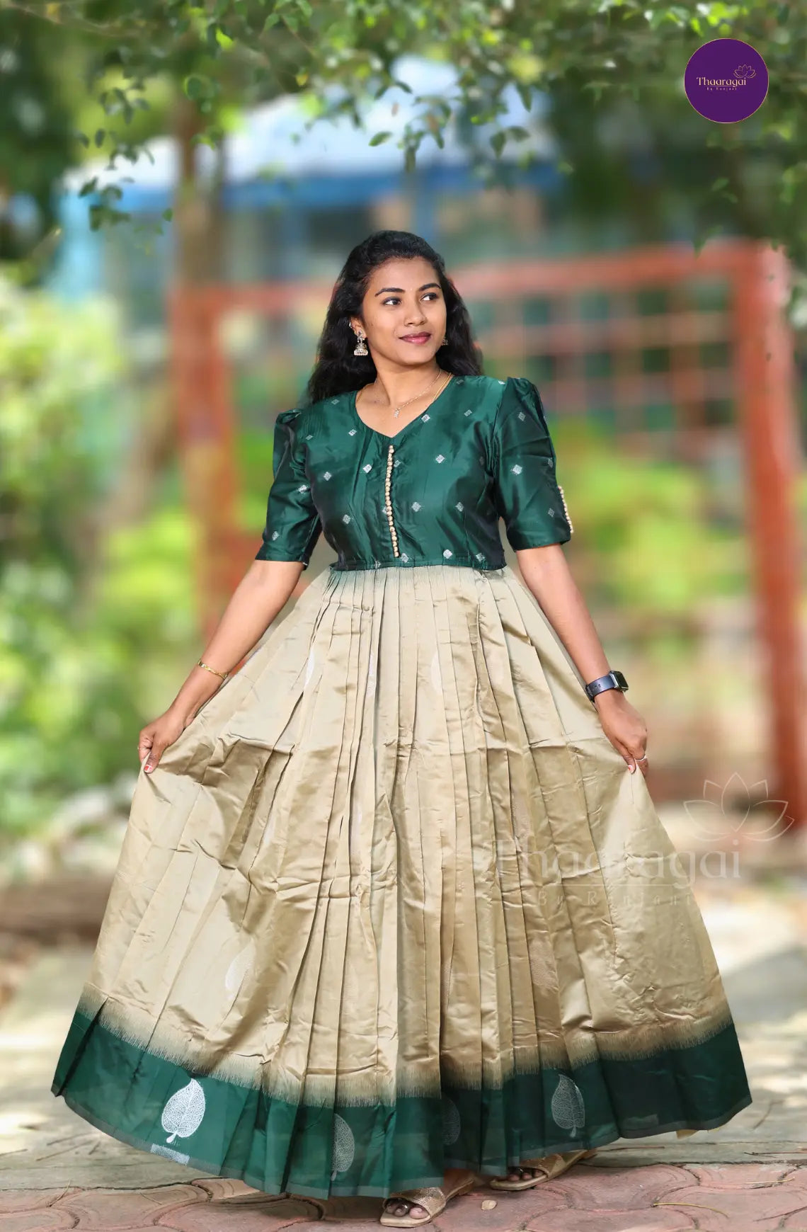 Maivizhi - Bottle Green with Champagne Gold