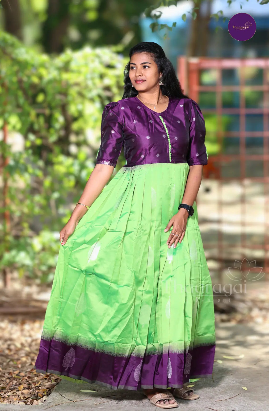 Vanna Kuyil - Violet with Parrot Green