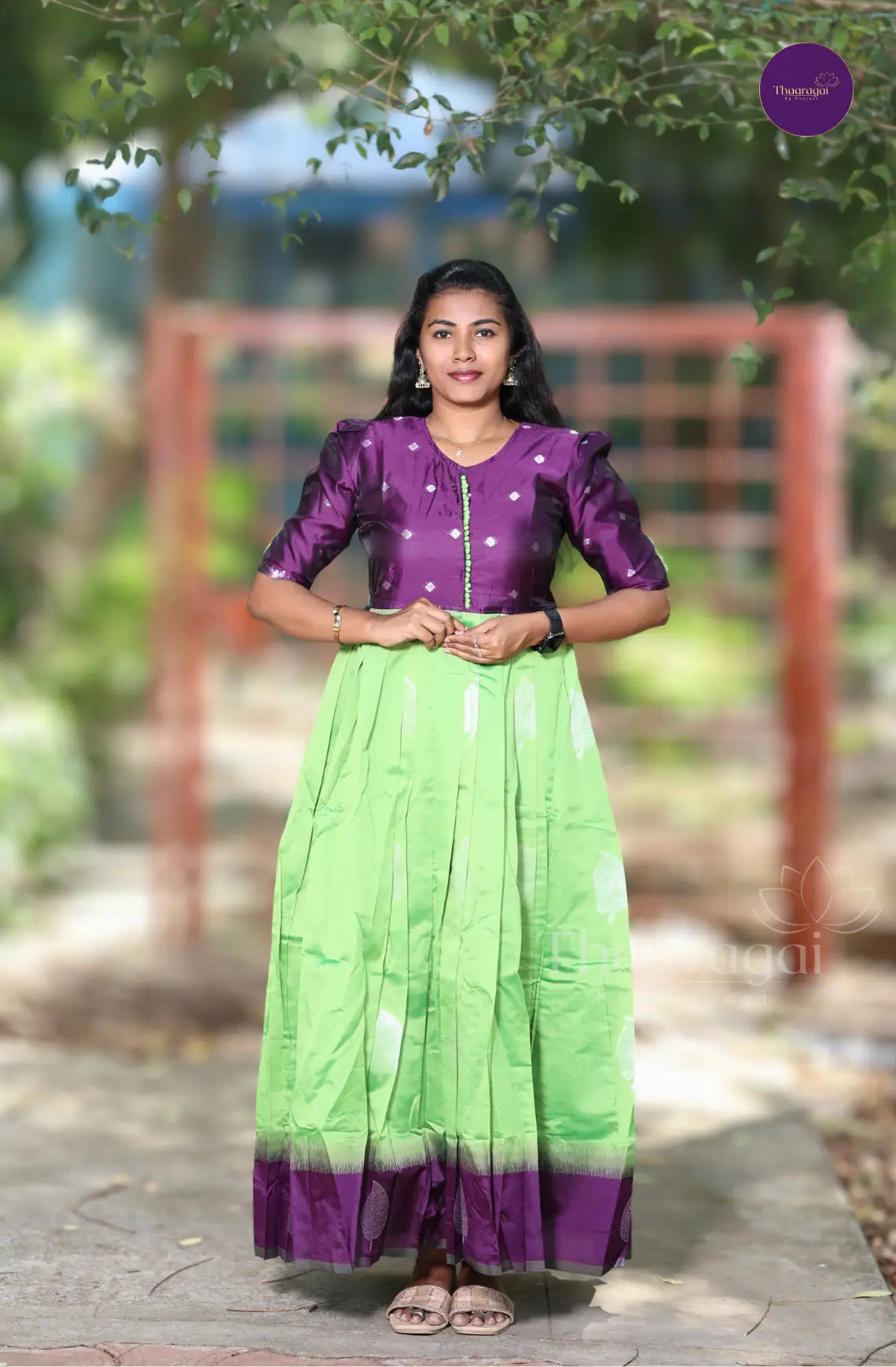 Vanna Kuyil - Violet with Parrot Green